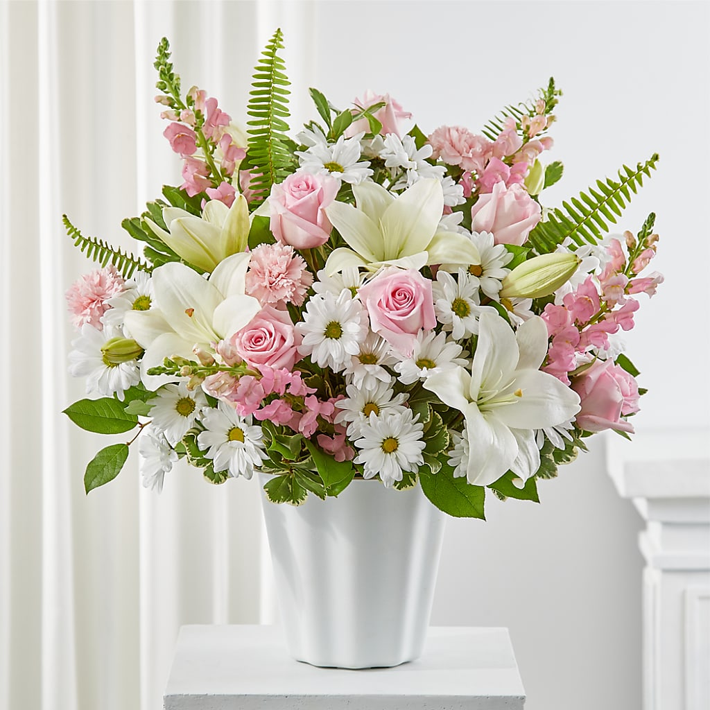 Soft Touch Tabletop Basket – Alachua Flowers, Alachua FL