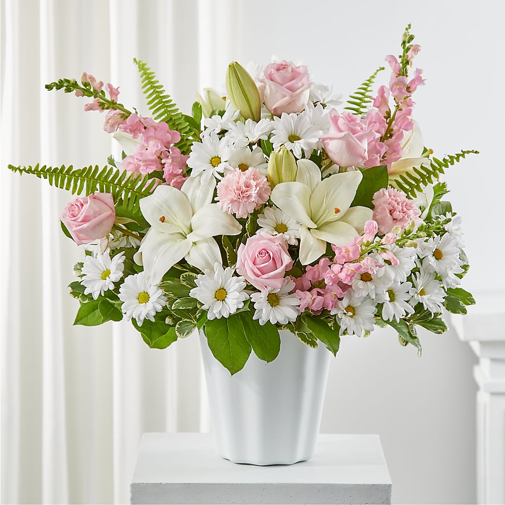 Soft Touch Tabletop Basket – Alachua Flowers, Alachua FL