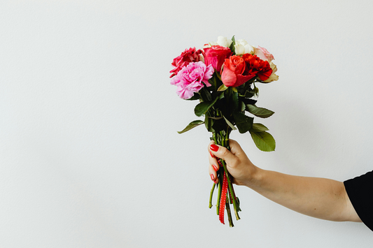 Fresh birthday floral arrangement featuring seasonal flowers, designed to make someone’s birthday extra special