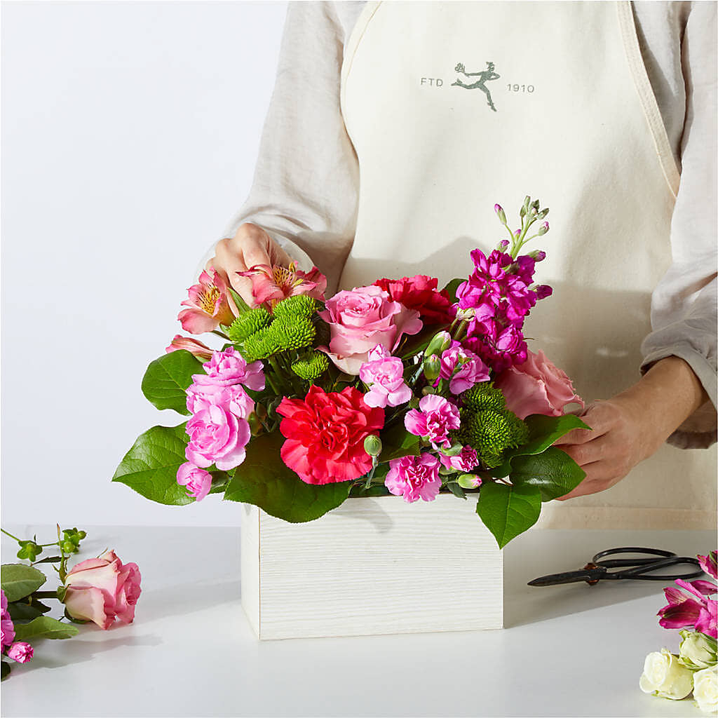 Sweetberry Box – A Florist Original –  Alachua Flowers, Alachua FL