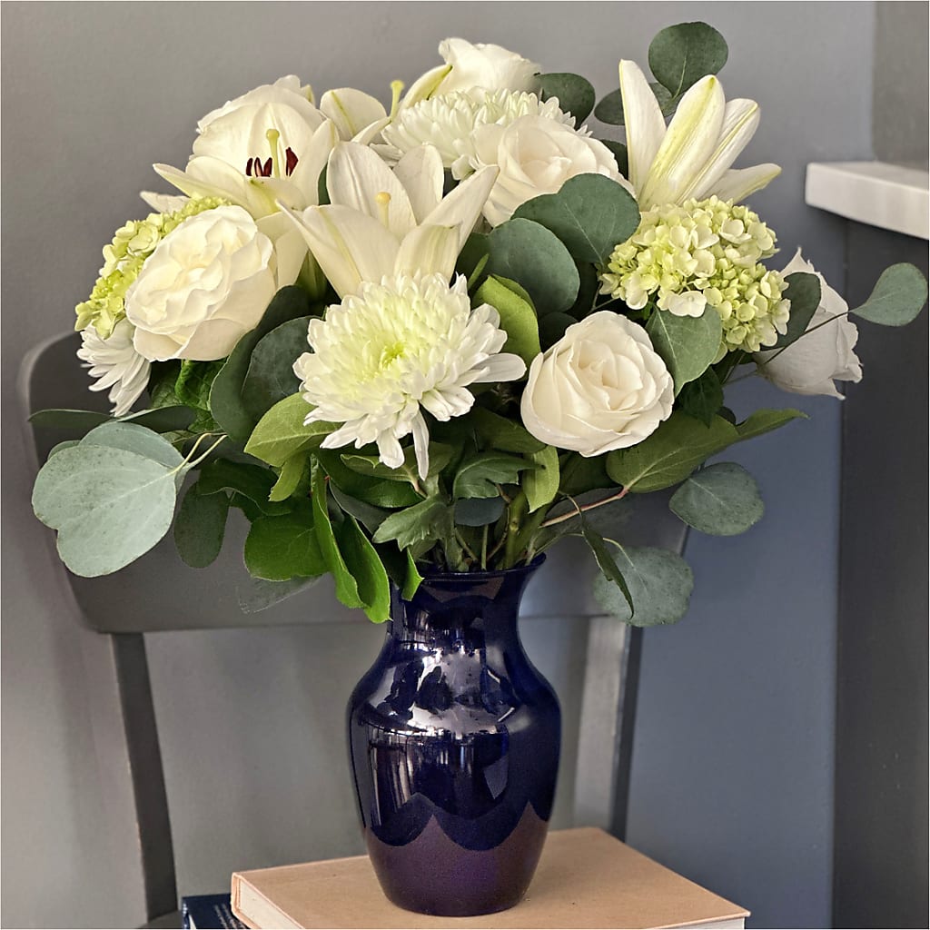 Snowy Dreams Bouquet –  Alachua Flowers, Alachua FL